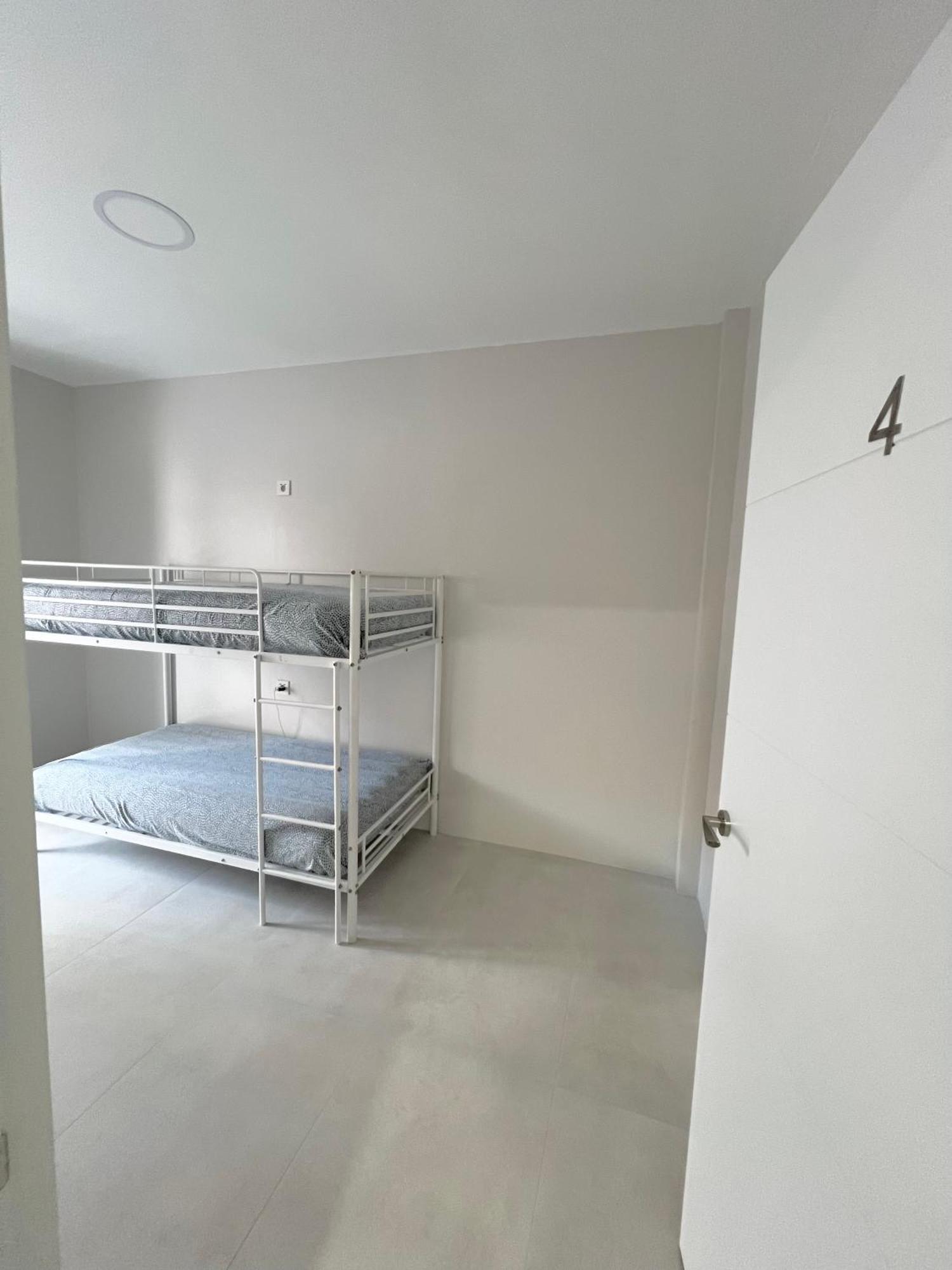 Hostel Oasis Madrid Dış mekan fotoğraf