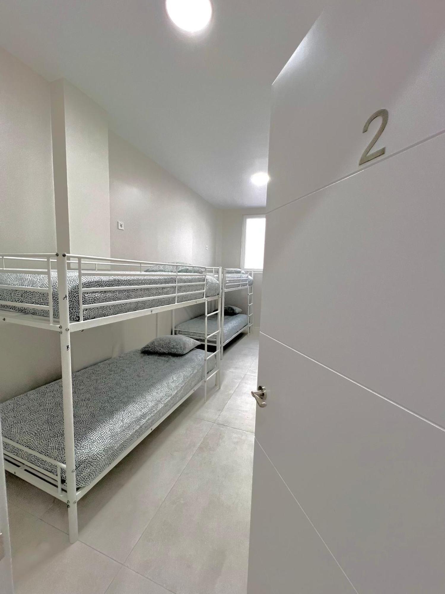 Hostel Oasis Madrid Dış mekan fotoğraf
