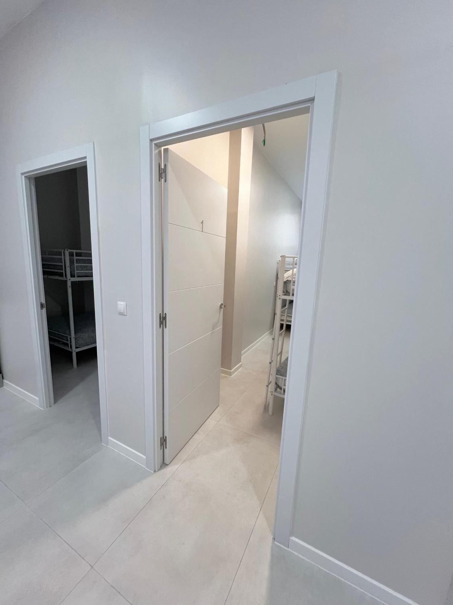 Hostel Oasis Madrid Dış mekan fotoğraf
