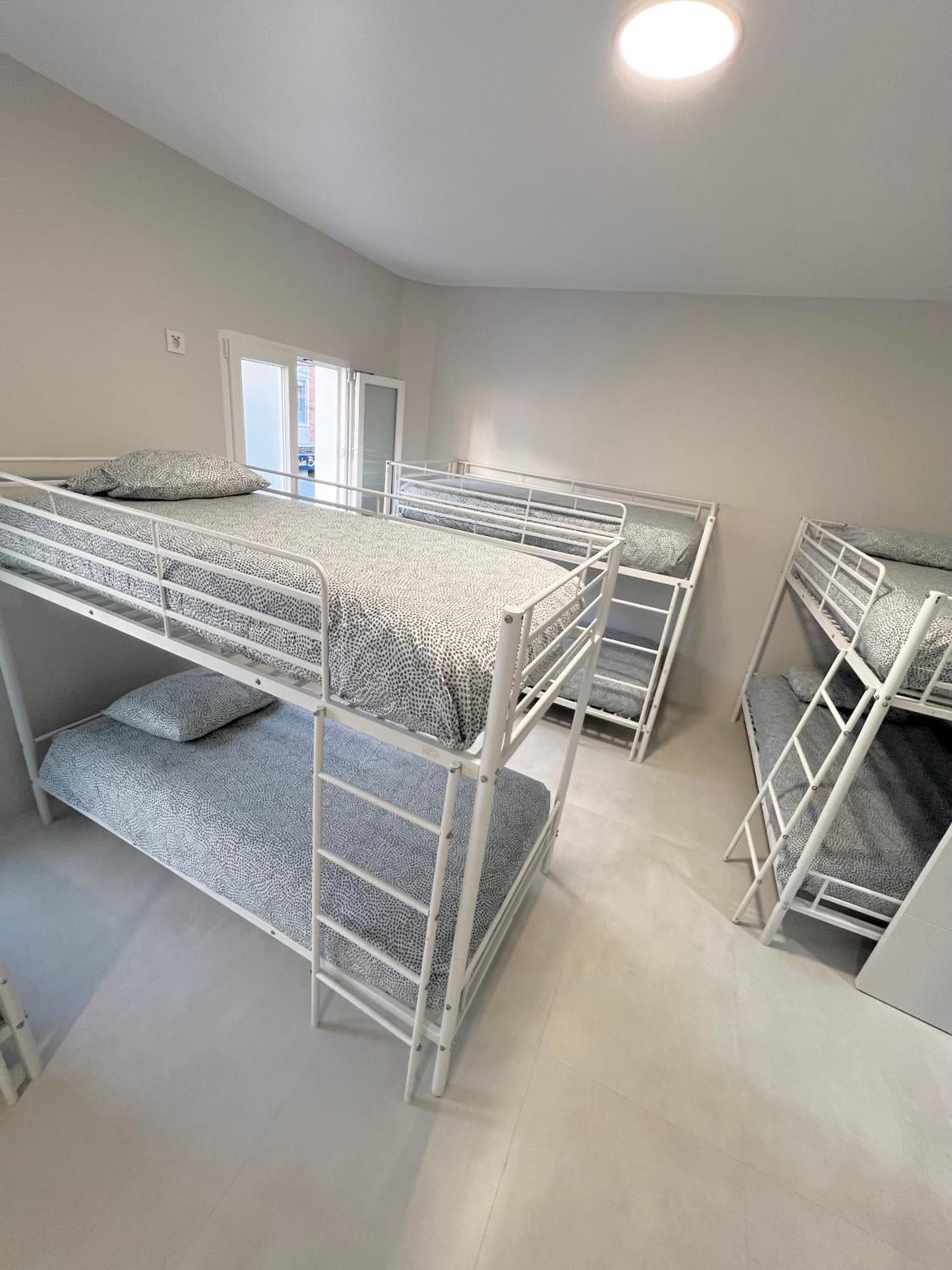 Hostel Oasis Madrid Dış mekan fotoğraf